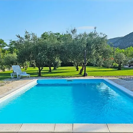 Natura With Private Pool Holiday home Mostar