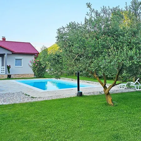 Natura With Private Pool Holiday home *